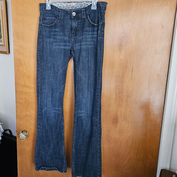 Lee Midrise Bootcut Lower on the Waist Blue Jeans  Size SM - Picture 1 of 15